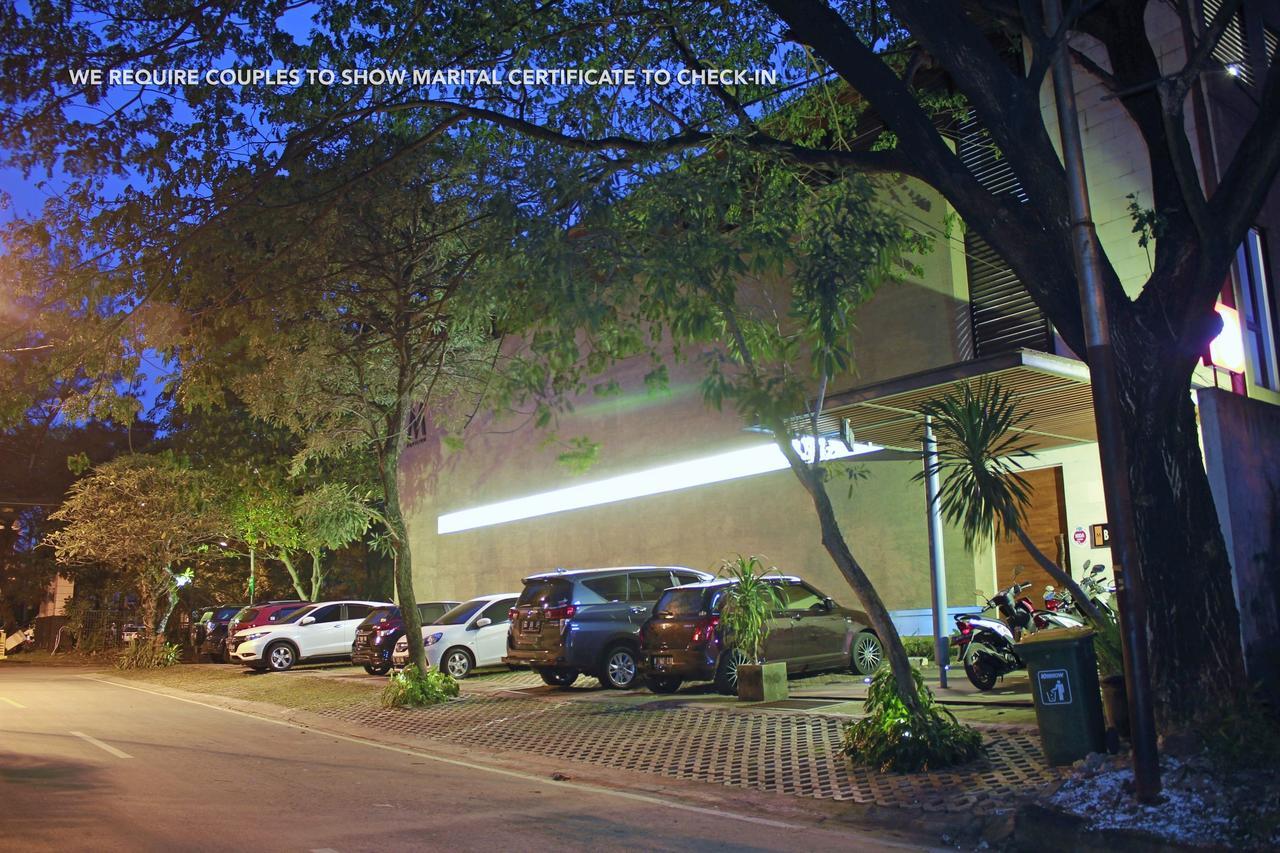 Zen Rooms Permata Karawaci Syariah Tangerang Esterno foto